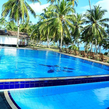 Darwins Beach Resort Tangalle Bagian luar foto