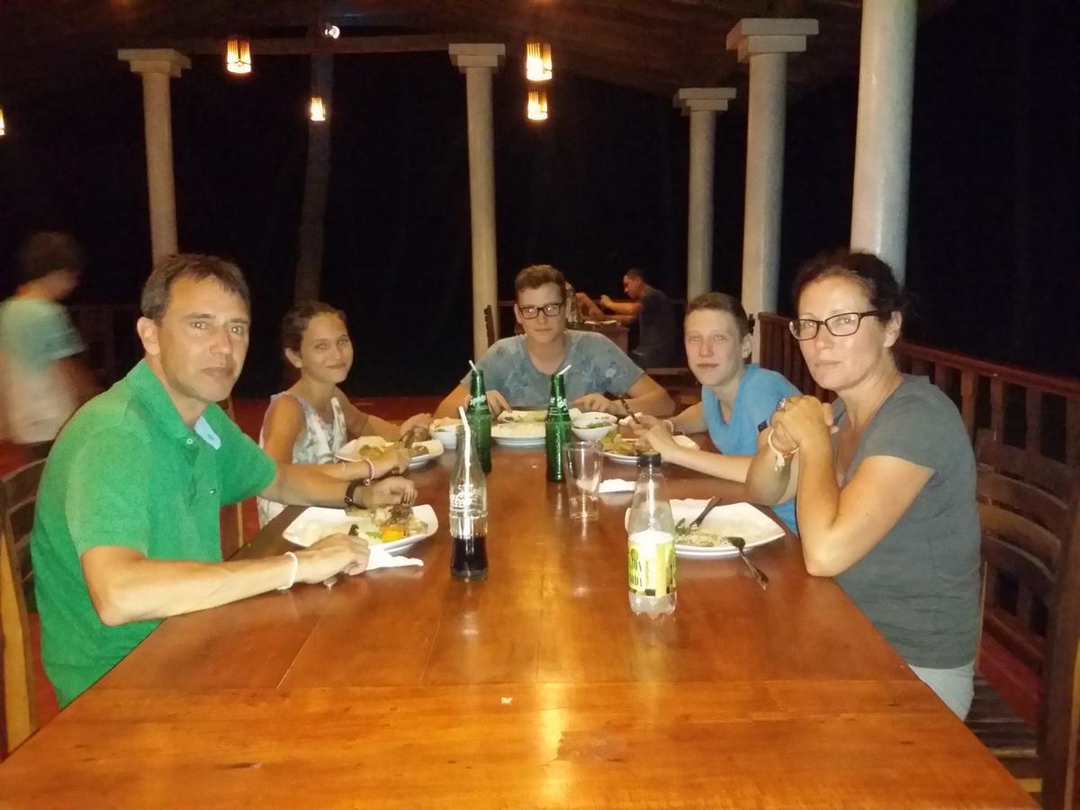 Darwins Beach Resort Tangalle Bagian luar foto