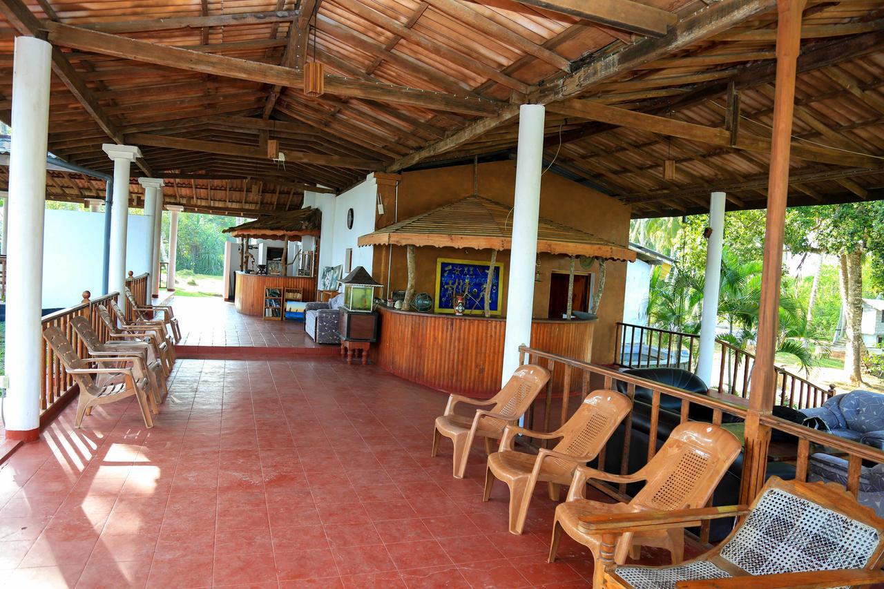 Darwins Beach Resort Tangalle Bagian luar foto