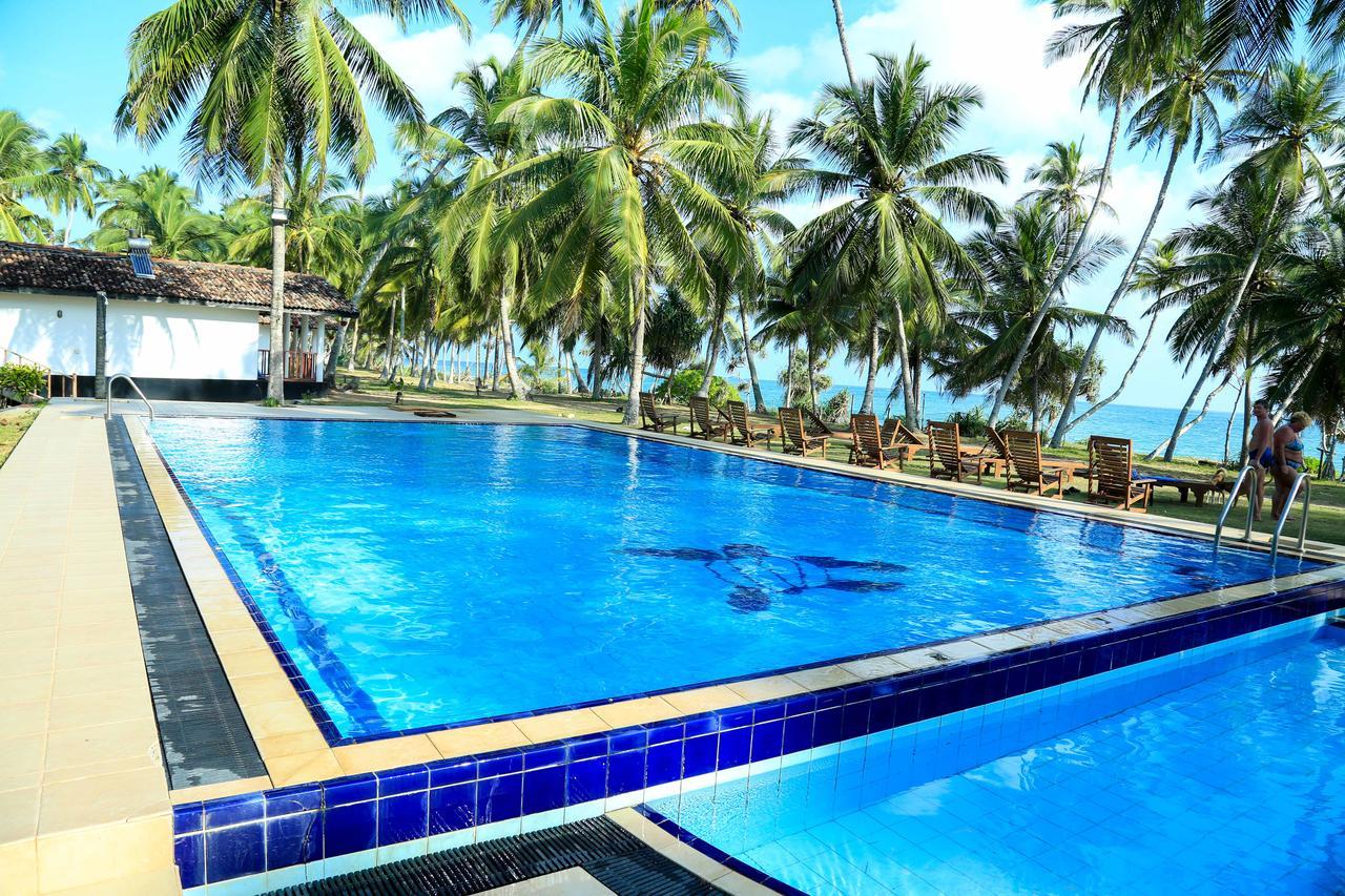 Darwins Beach Resort Tangalle Bagian luar foto