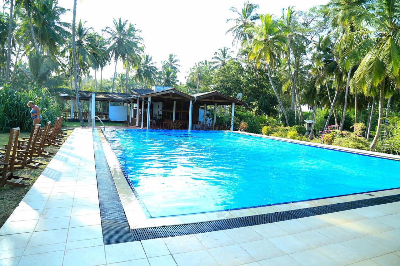 Darwins Beach Resort Tangalle Bagian luar foto