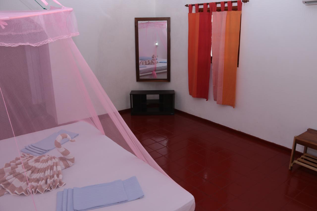 Darwins Beach Resort Tangalle Bagian luar foto