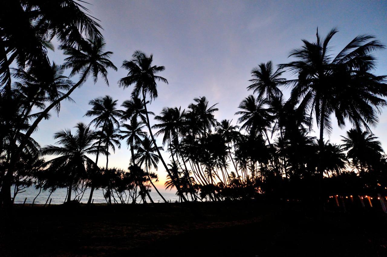 Darwins Beach Resort Tangalle Bagian luar foto